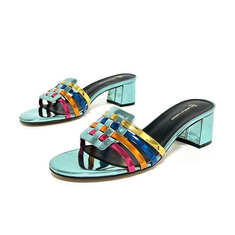 Elegant Checkered Heeled Slippers – Stylish & Versatile Design