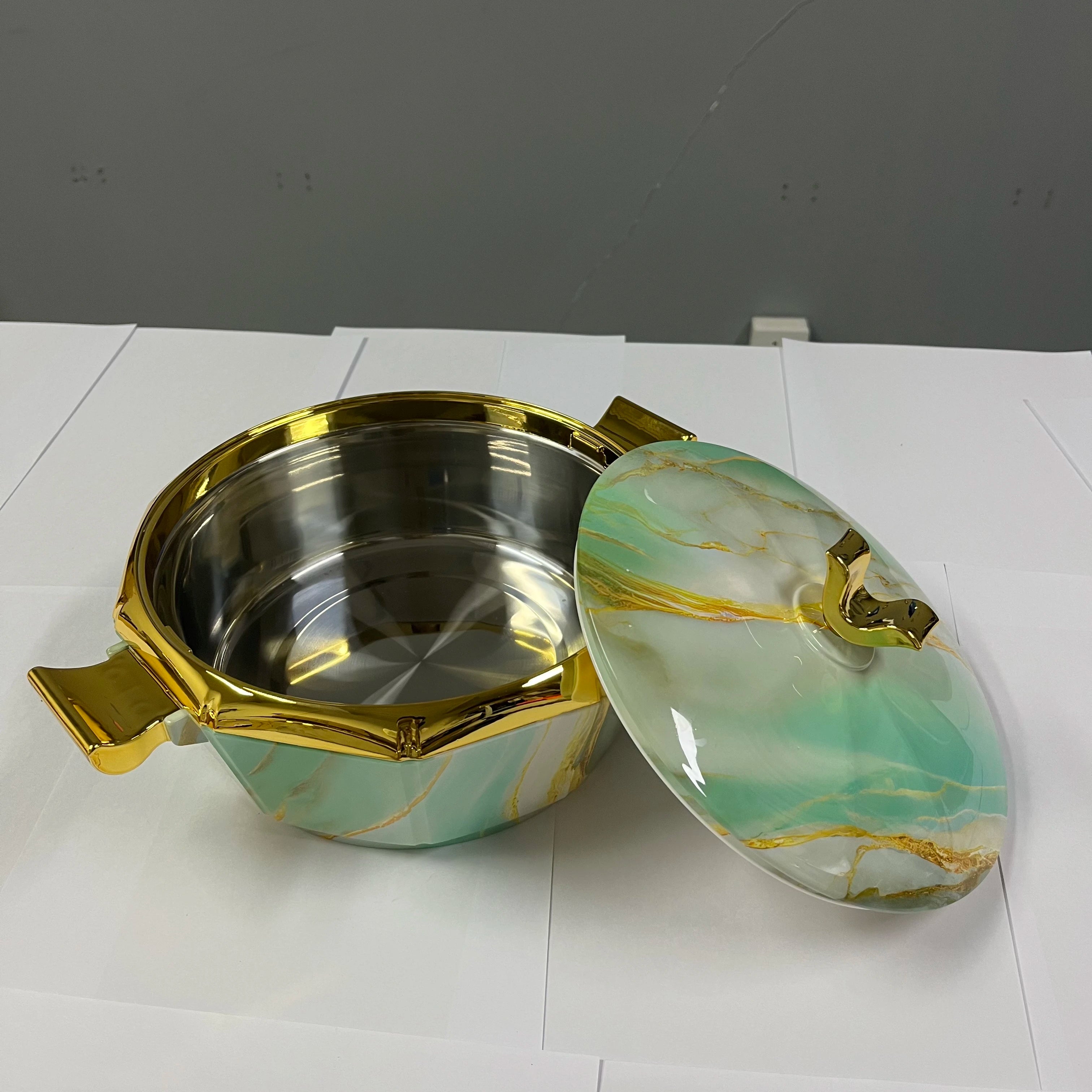 Round Thermal Insulated Plastic Storage with Bags