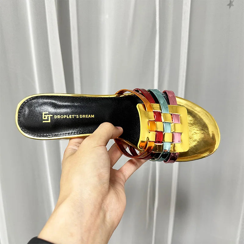 Elegant Checkered Heeled Slippers – Stylish & Versatile Design