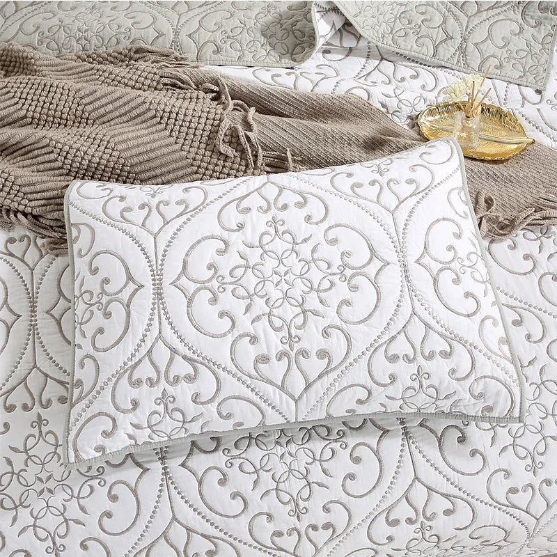 Luxury Embroidered Cotton Quilt Set – 3-Piece Bedding Collection