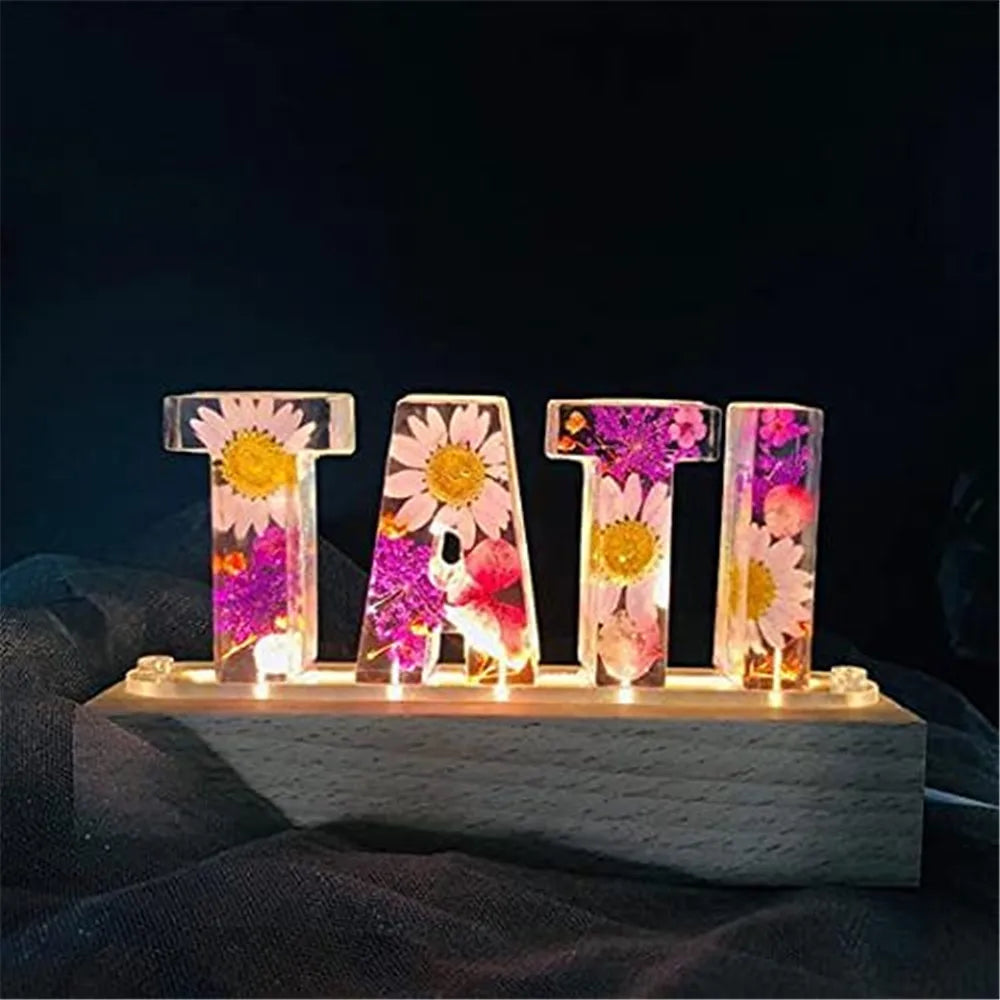 Personalized Custom 26 Letter Initial Pressed Dried Flower Nightlight USB LED Wood Base Night Light Home Decor Unique Gift