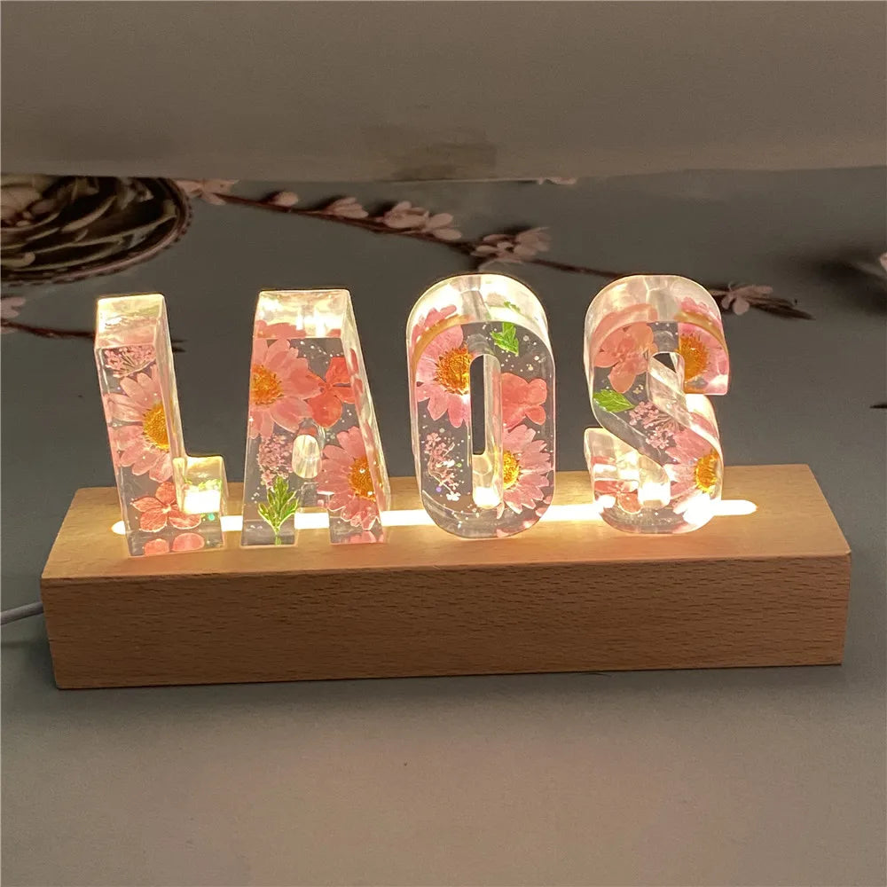 Personalized Custom 26 Letter Initial Pressed Dried Flower Nightlight USB LED Wood Base Night Light Home Decor Unique Gift