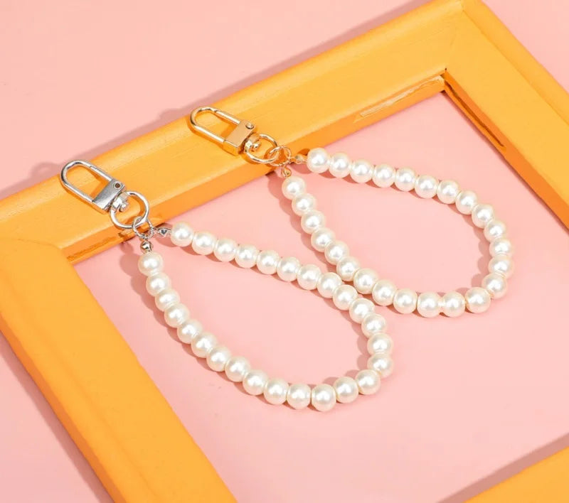 Cute Pearl Keychain Luxury Women Jewelry Shiny Pearl Bead Shell Phone Bag Backpack Charm Accessory Car Key Key Chain Pendant