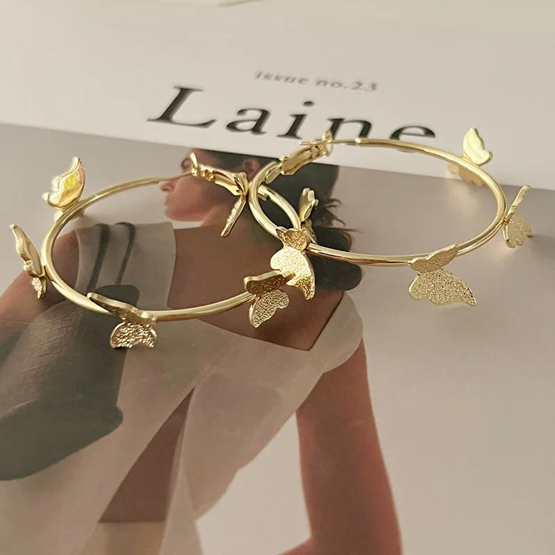 New Trendy Women's Buttery Hoop Earrings Fashion Hiphop Loop Earrings Metal Loop Earrings Korean Elegant Ear Jewelry 2024