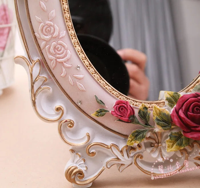 1pc Makeup Mirror Desktop Standing Red Rose European Style Luxurious Mirror for Wedding Gift Home Decorator Large Desk Mirror