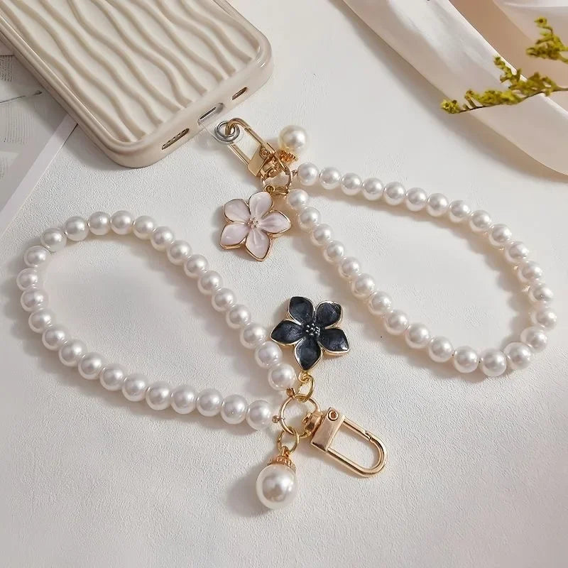 2024 Pearl Keychain Luxury Women Jewelry Shiny Pearl Bead Shell Phone Bag Backpack Charm Accessory Car Key Key Chain Pendant