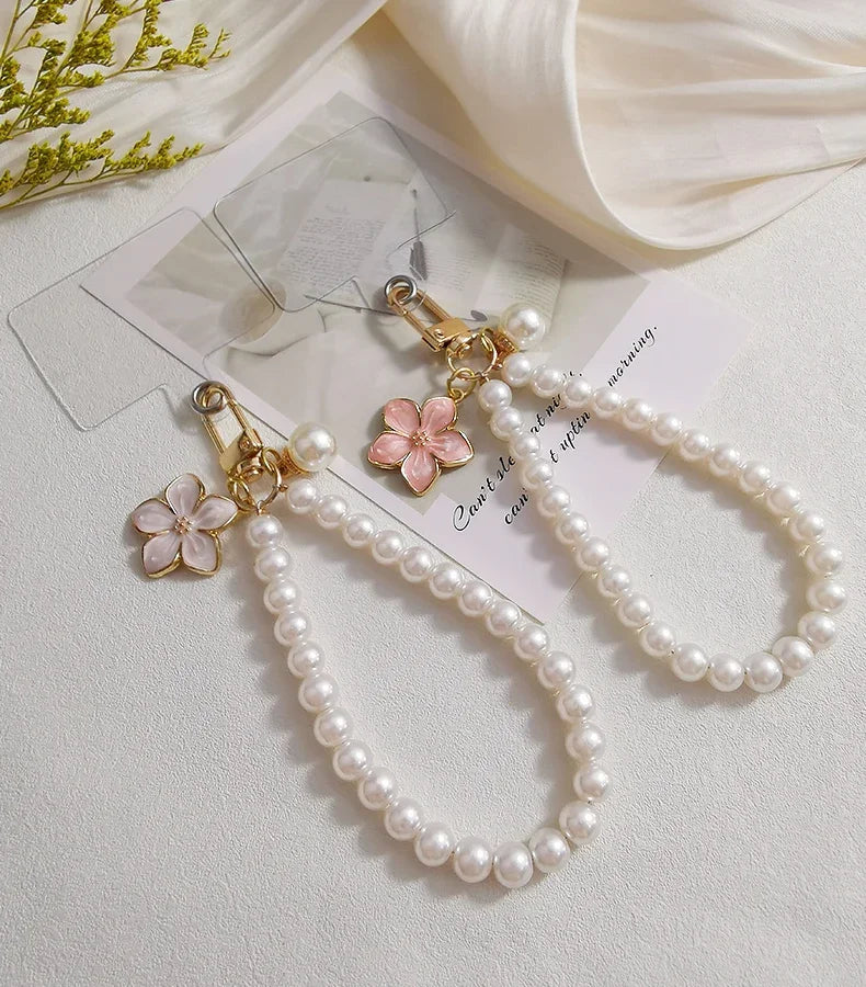 2024 Pearl Keychain Luxury Women Jewelry Shiny Pearl Bead Shell Phone Bag Backpack Charm Accessory Car Key Key Chain Pendant