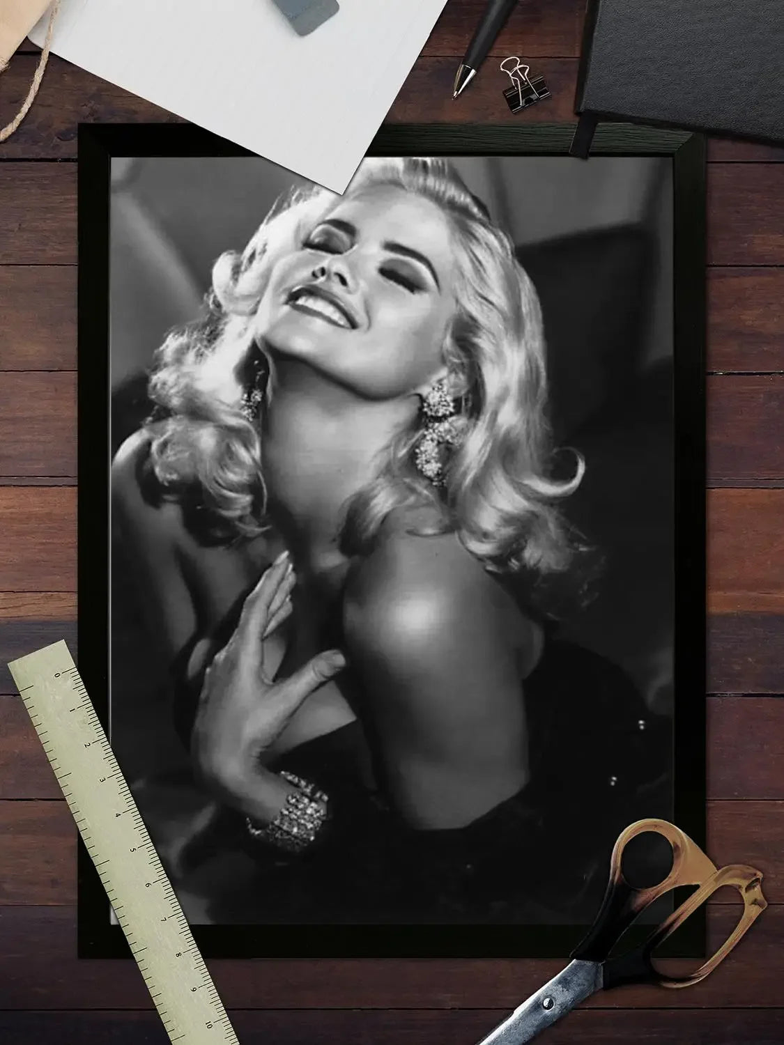 anna nicole smith Poster Prints Wall Art Canvas Painting Poster For Modern Family Living Room Home Decor