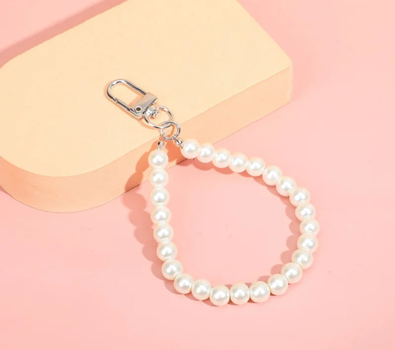 Cute Pearl Keychain Luxury Women Jewelry Shiny Pearl Bead Shell Phone Bag Backpack Charm Accessory Car Key Key Chain Pendant