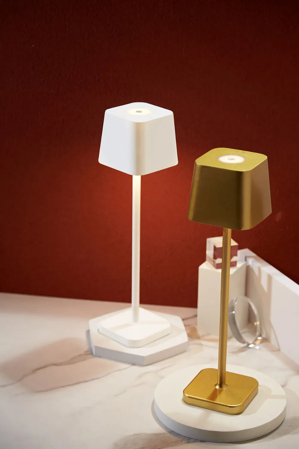 Rechargeable Cordless Table Lamp in Bedroom USB Lighting Bar Hotel Restaurant Cordless Table Lamp Acrylic Decoration