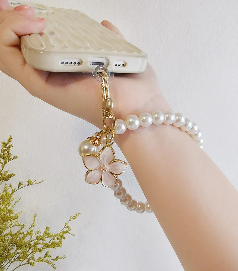 2024 Pearl Keychain Luxury Women Jewelry Shiny Pearl Bead Shell Phone Bag Backpack Charm Accessory Car Key Key Chain Pendant