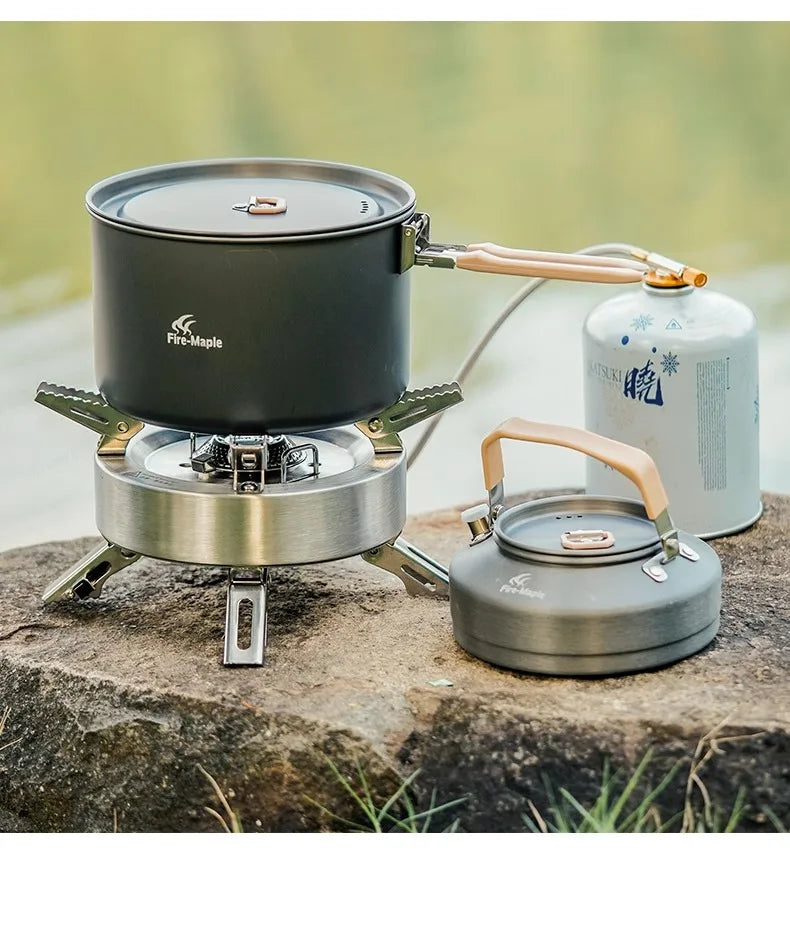 Outdoor set of pots, high-end outdoor camping and picnic equipment, complete set of water kettles, hot pot cookware, tablewa