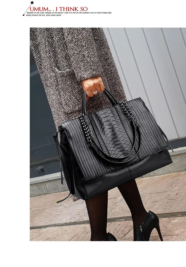 2023 New Large Capacity Fashion Women's Bag Luxury One shoulder Portable Tote Bag Office Briefcase Laptop One shoulder messenger