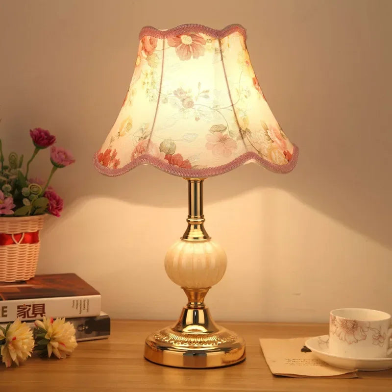 Retro Luxury Glass Iron Art Table Lamp Bedroom Decoration Bedhead Night Lamp Simple Classic Living Room Study Bedroom Desk Light